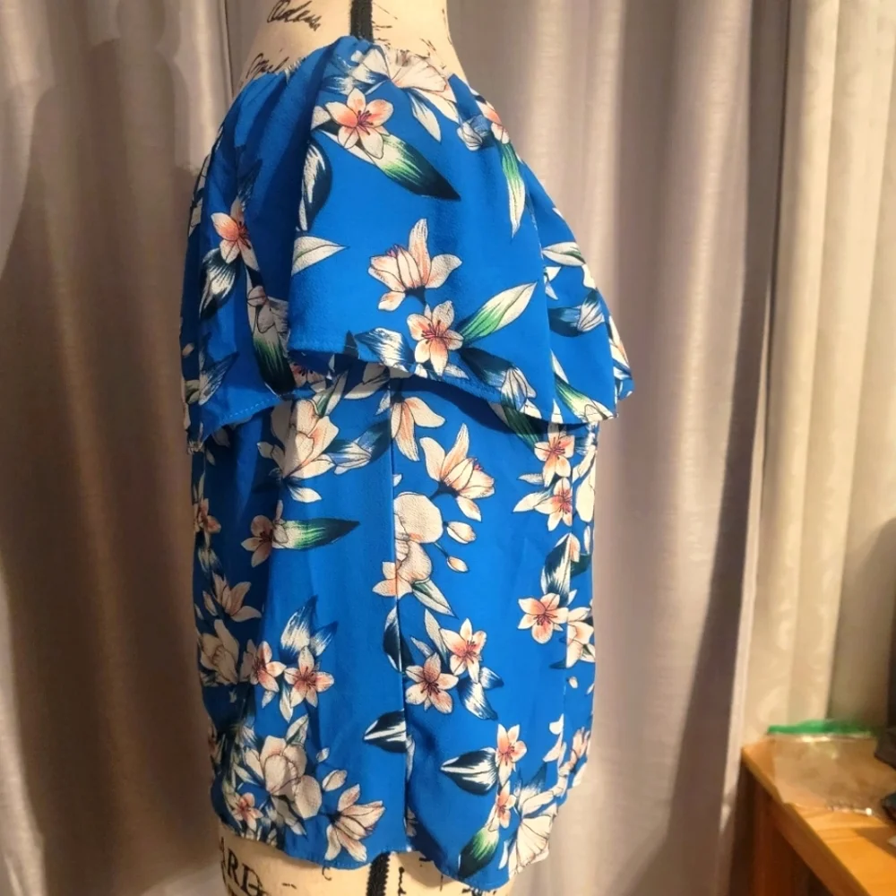 Off Shoulder Top Tropical Print - Picture 5 of 9